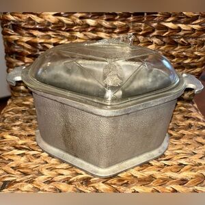 Vintage Hammered Aluminum Guardian Service Triangle Roaster/Dutch w glass